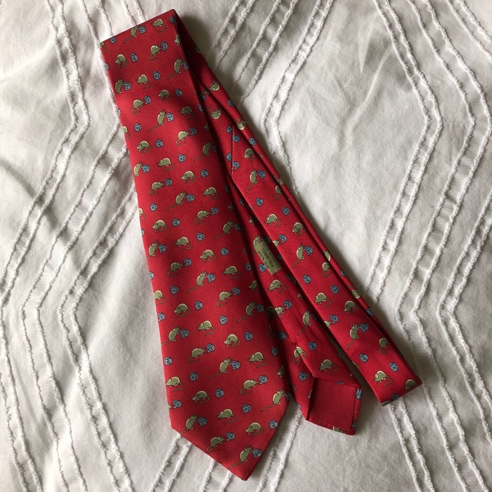 Hermès 100% silk tie mouse cheese pristine